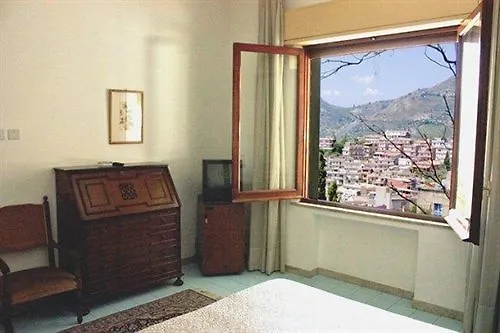 Hotel Mediterranee Ταορμίνα