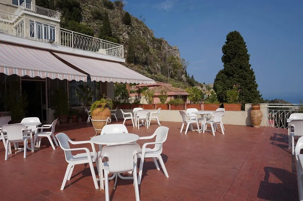 Hotel Mediterranee Taormina 4*,